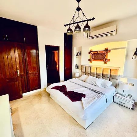 2Bedroom In West Golf