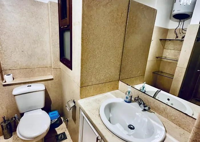 2bedroom In West Golf Appartement *