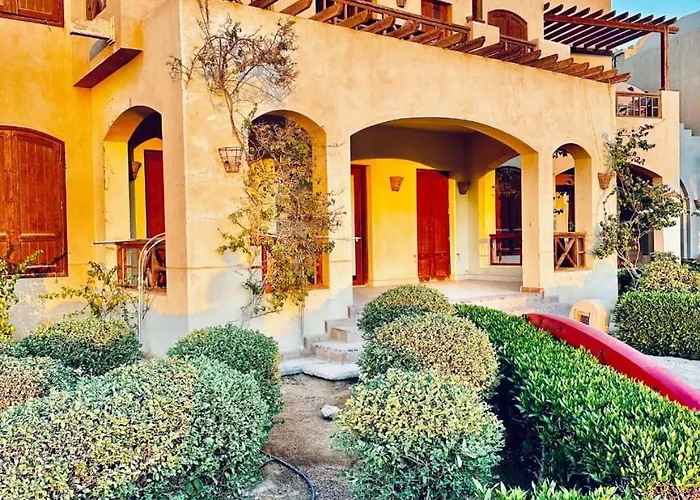 2bedroom In West Golf